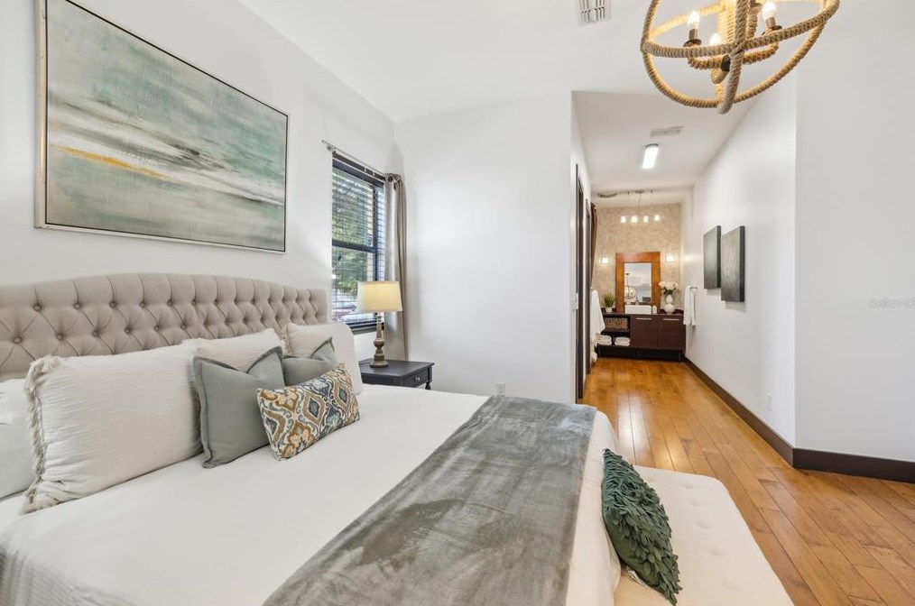 409 4 Ave, Largo FL 33770-1548 exterior