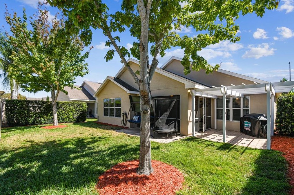 3808 Osprey Pointe Cir, Winter Haven FL  33884-2591 exterior