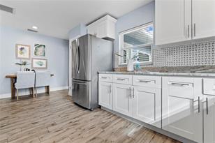 316 E Adalee St - Photo 7