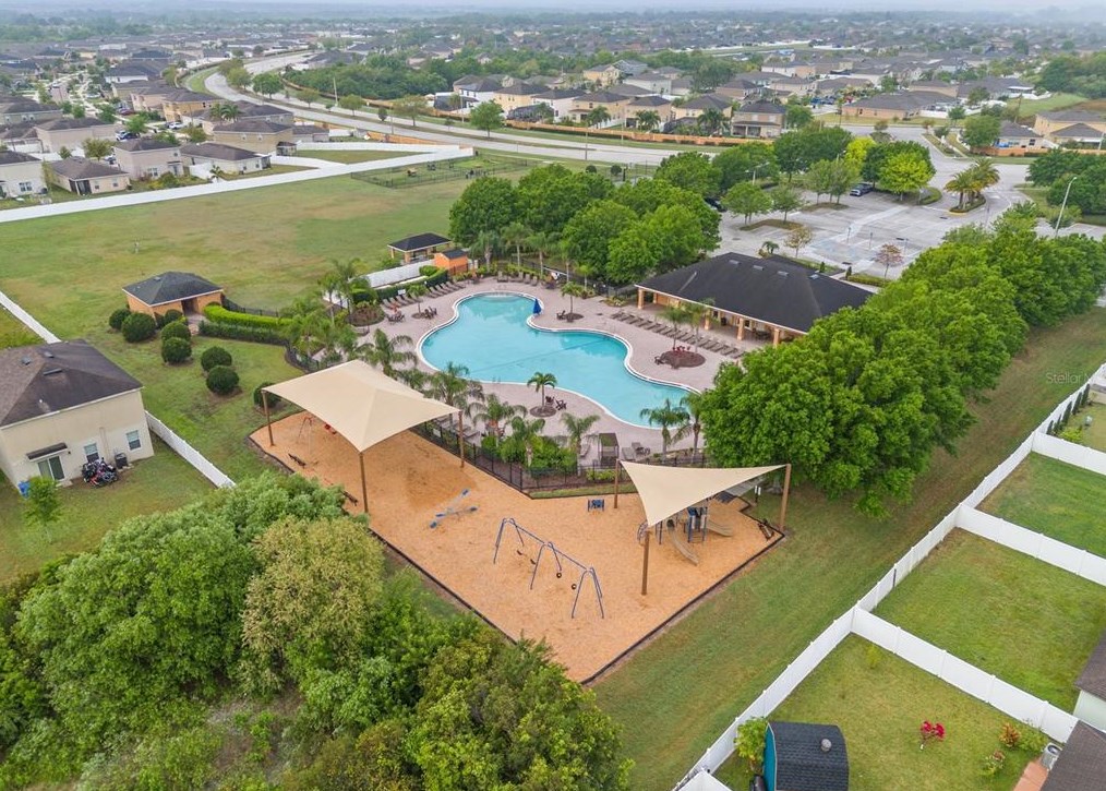 14340 Haddon Mist Dr, Wimauma FL  33598 exterior