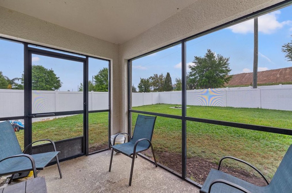 14340 Haddon Mist Dr, Wimauma FL  33598 exterior