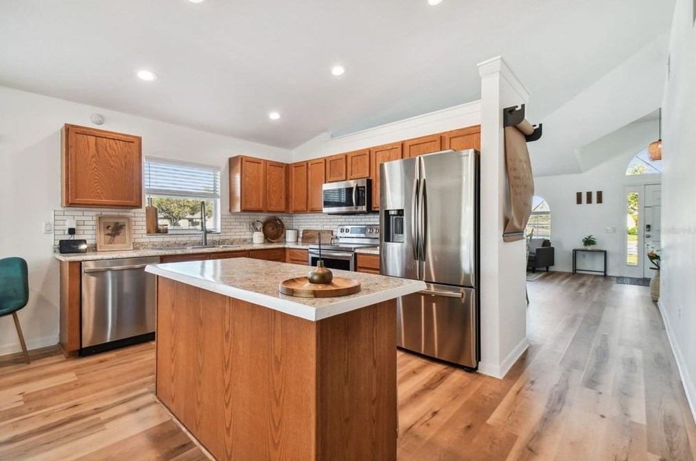 7513 Canal Point Ct, Zephyrhills FL  33545-8285 exterior