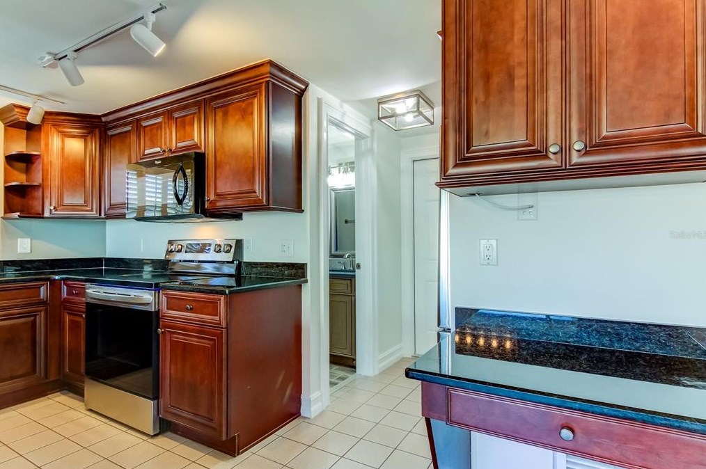 13841 Barnard Ave, Port Richey FL  34667-1305 exterior