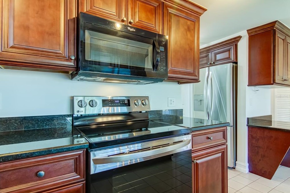 13841 Barnard Ave, Port Richey FL  34667-1305 exterior