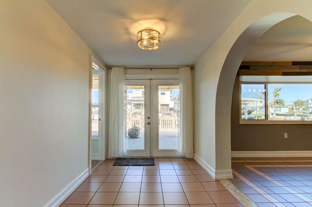 13841 Barnard Ave, Port Richey FL  34667-1305 exterior