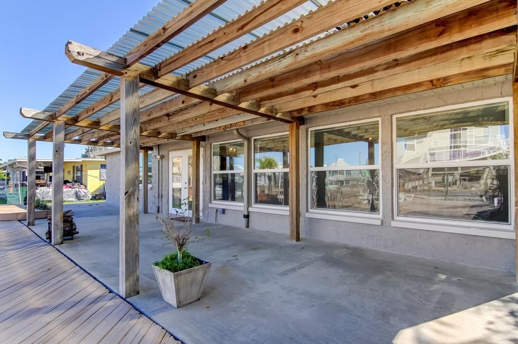 13841 Barnard Ave, Port Richey FL  34667-1305 exterior