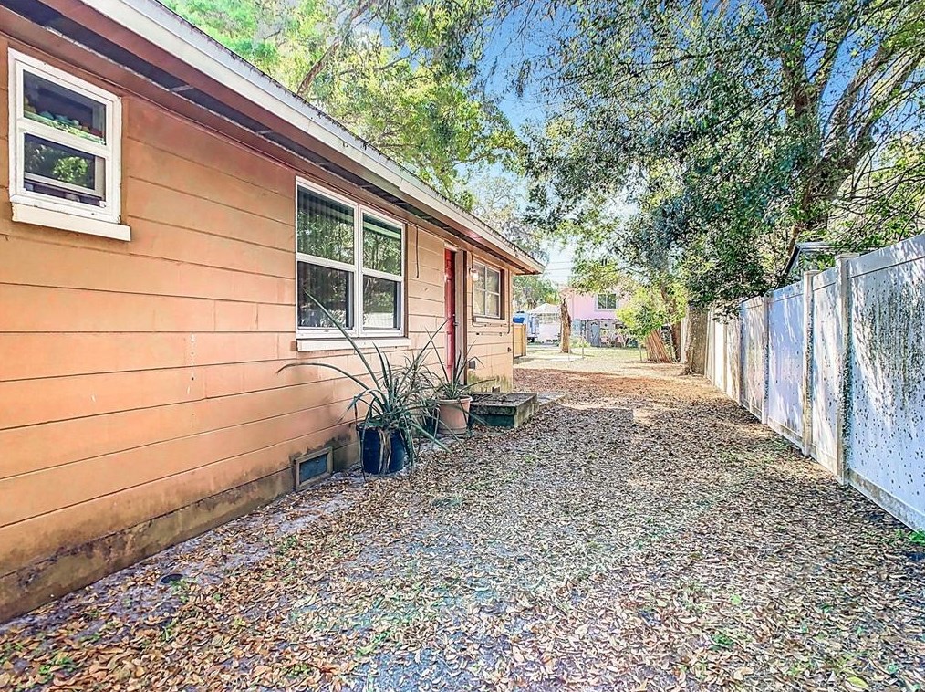 5750 Illinois Ave, New Port Richey FL  34652-2838 exterior