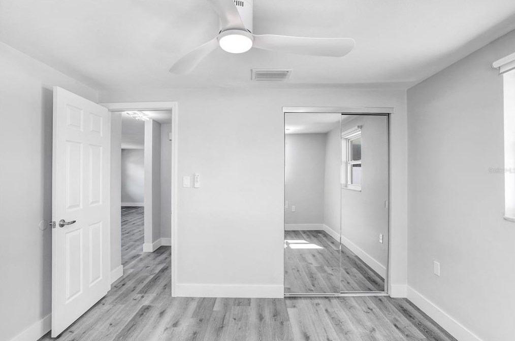 3551 Holiday Lake Dr, Tarpon Springs FL  34691-5124 exterior