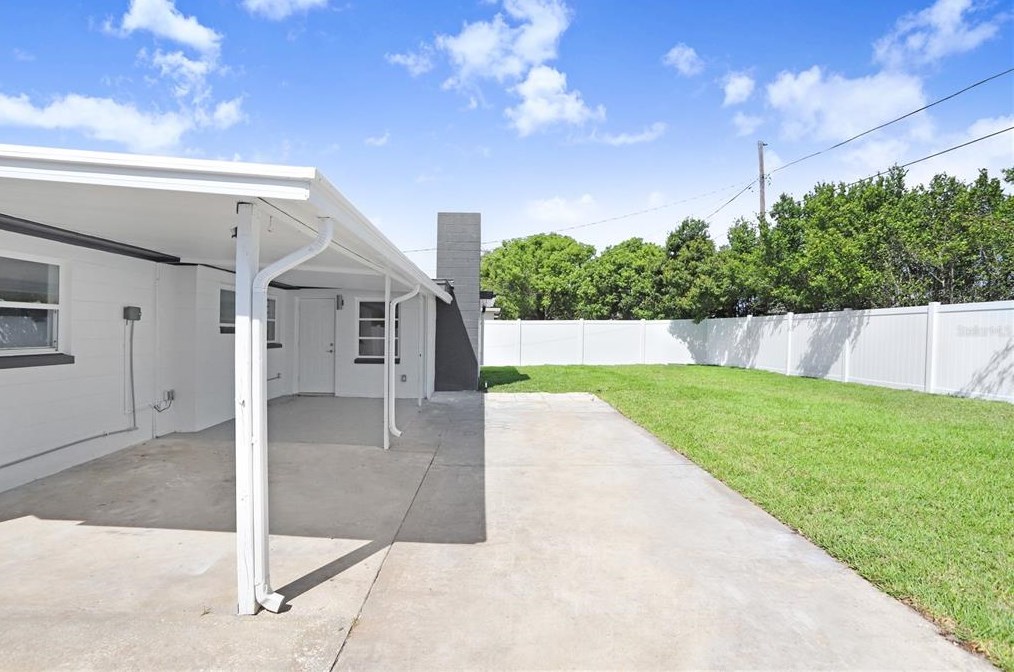 3551 Holiday Lake Dr, Tarpon Springs FL  34691-5124 exterior