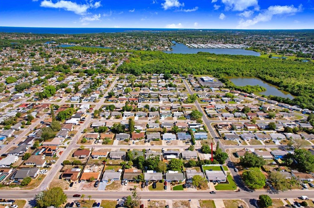 3551 Holiday Lake Dr, Tarpon Springs FL  34691-5124 exterior