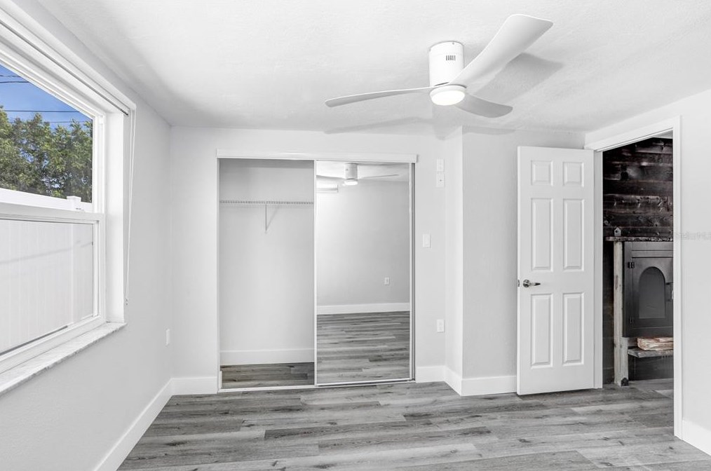 3551 Holiday Lake Dr, Tarpon Springs FL  34691-5124 exterior