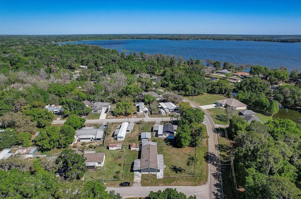 2643 Blue Bream Dr, Lake Wales FL  33898-8825 exterior