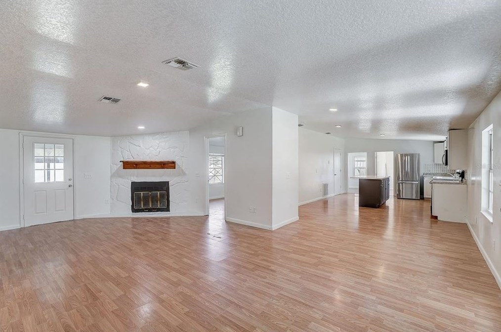 2643 Blue Bream Dr, Lake Wales FL  33898-8825 exterior