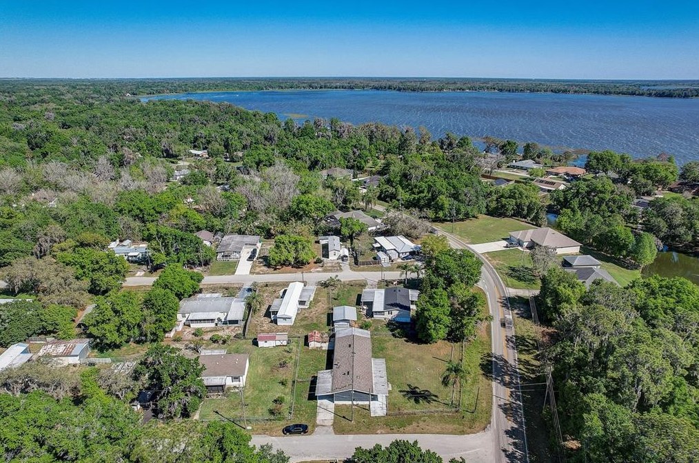 2643 Blue Bream Dr, Lake Wales FL  33898-8825 exterior