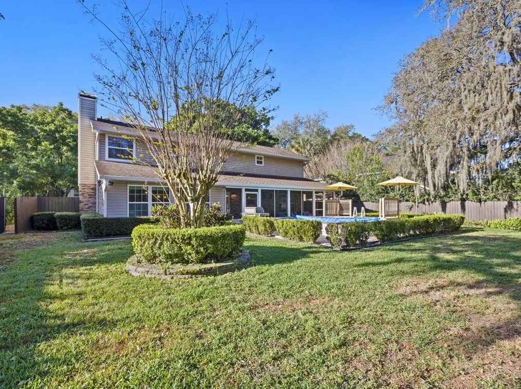 9308 Alanbrooke St, Tampa FL  33637-4946 exterior