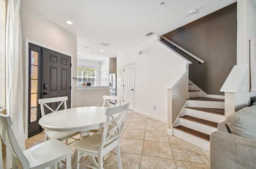 2045 Fiesta Ridge Ct, Tampa FL  33604-7702 exterior