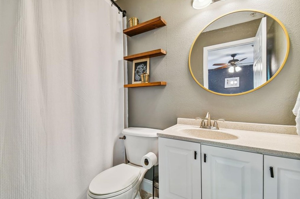 2045 Fiesta Ridge Ct, Tampa FL  33604-7702 exterior