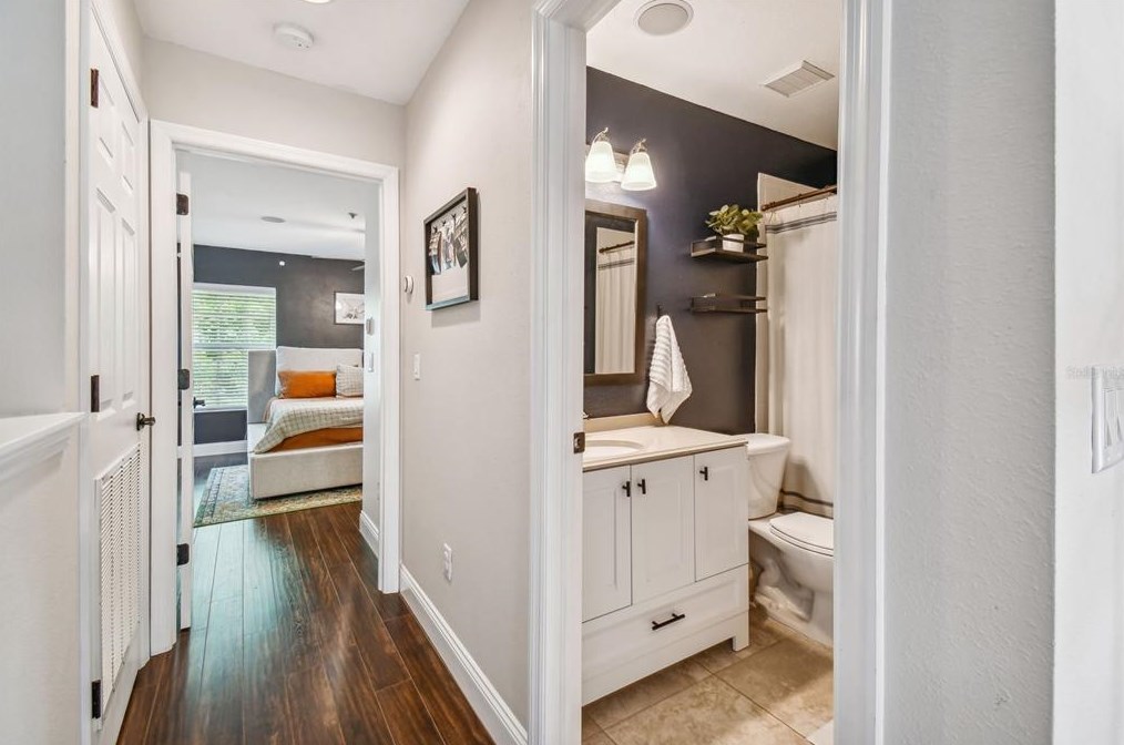 2045 Fiesta Ridge Ct, Tampa FL  33604-7702 exterior