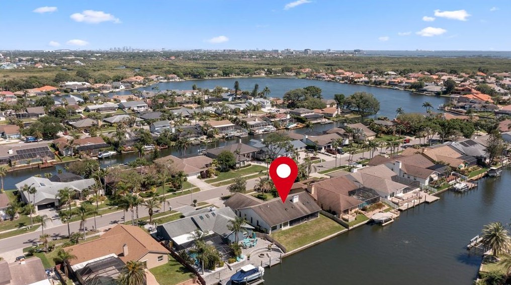 5818 Dory Way, Tampa FL 33615-3633 exterior