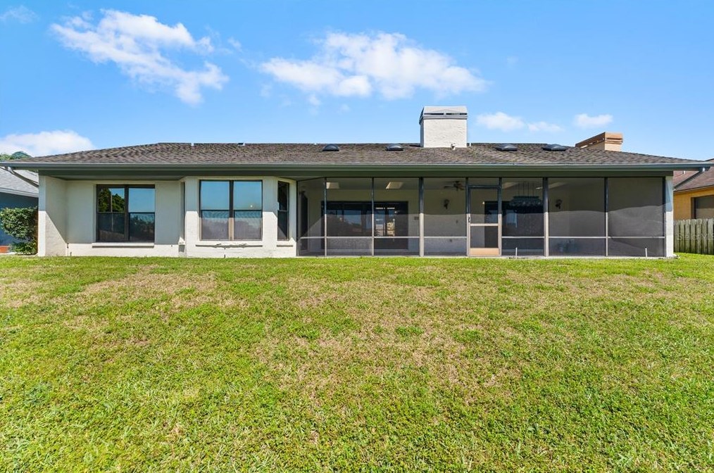 5818 Dory Way, Tampa FL 33615-3633 exterior