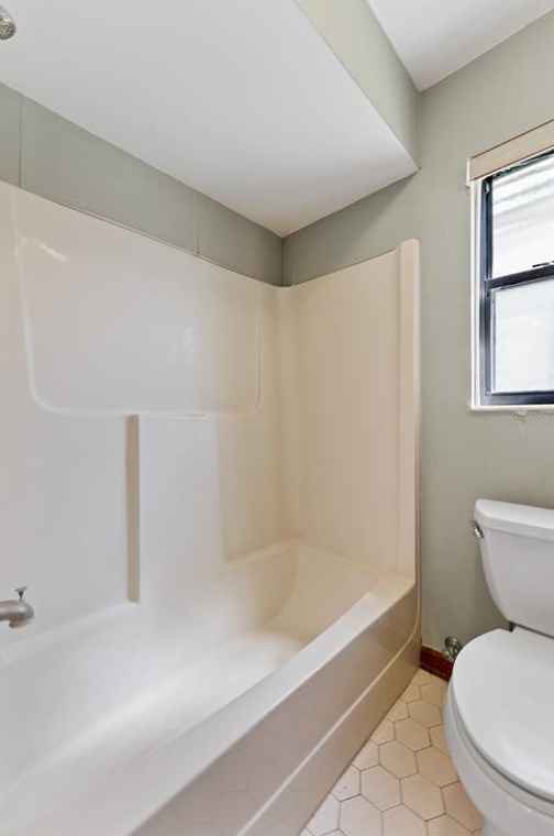 5818 Dory Way, Tampa FL 33615-3633 exterior