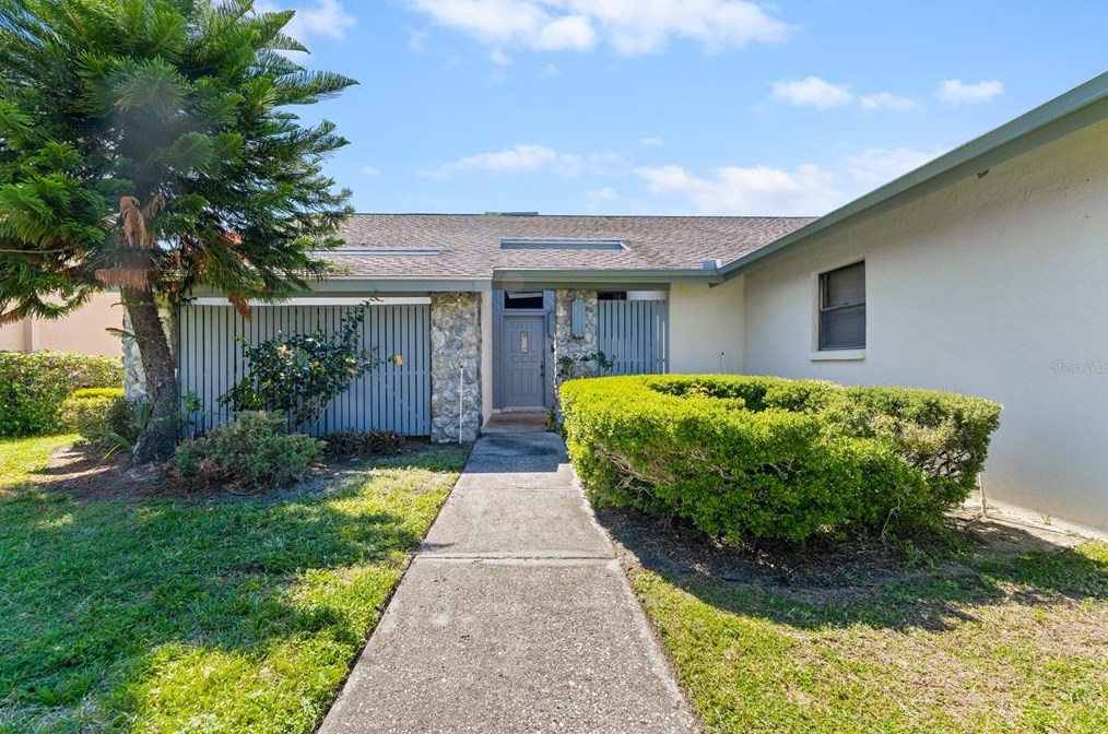 5818 Dory Way, Tampa FL 33615-3633 exterior