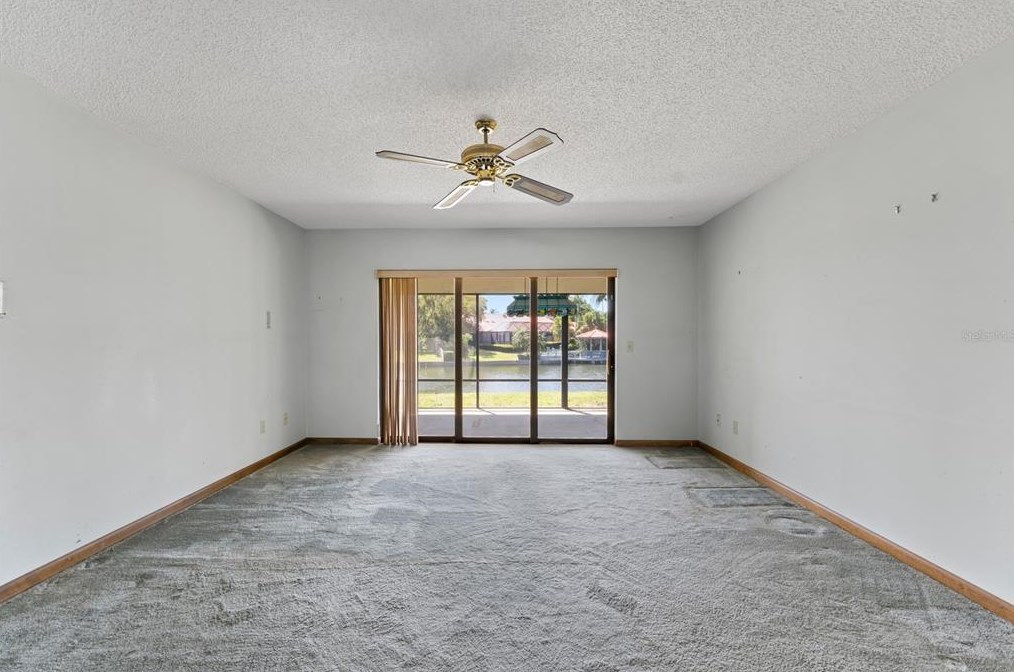 5818 Dory Way, Tampa FL 33615-3633 exterior