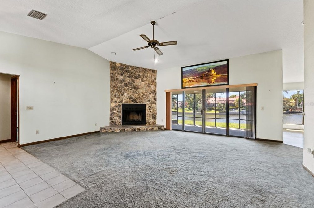 5818 Dory Way, Tampa FL 33615-3633 exterior