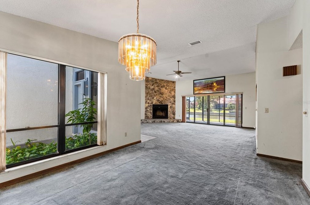 5818 Dory Way, Tampa FL 33615-3633 exterior