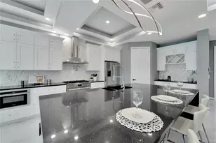 548 Estuary Shr Ln, Apollo Beach, FL 33572 - Photo 9