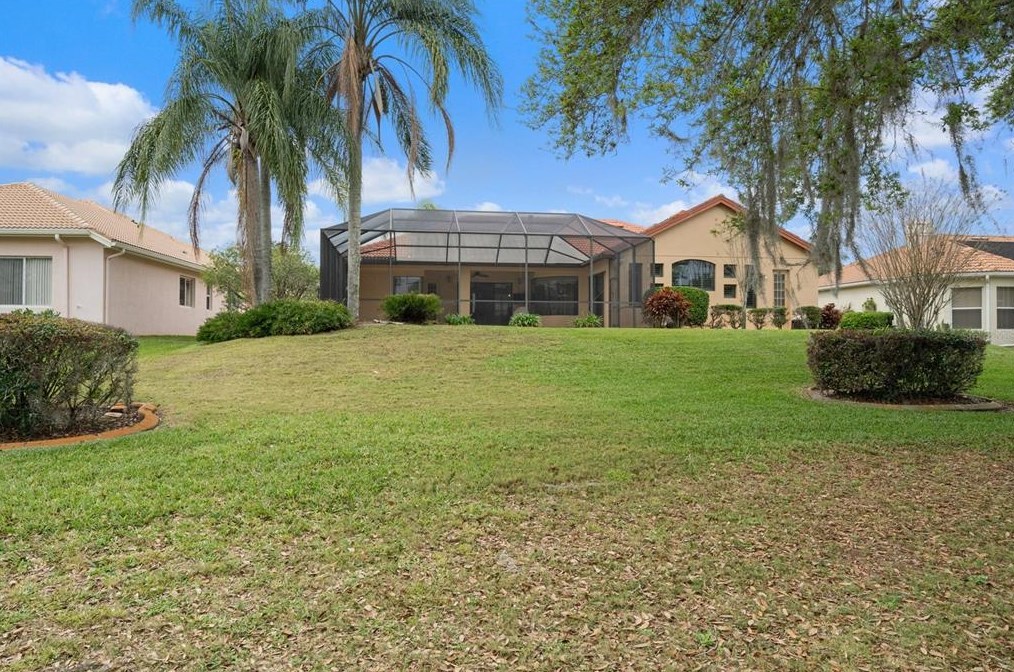 12748 Grand Traverse Dr, Dade City FL 33525-8251 exterior