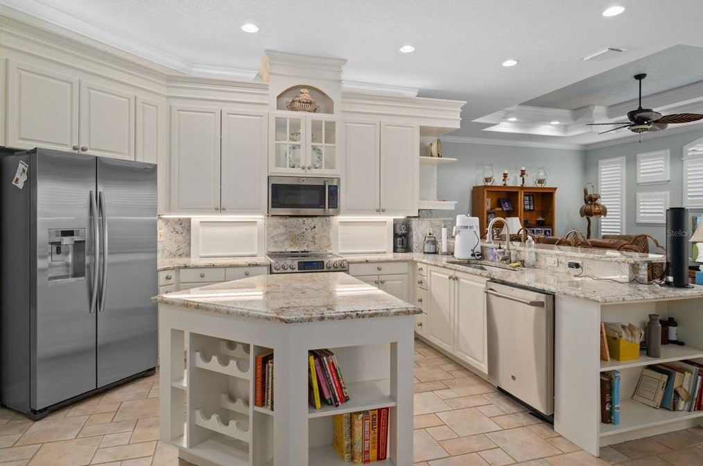 12748 Grand Traverse Dr, Dade City FL 33525-8251 exterior