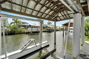 534 Estuary Shr Ln, Apollo Beach, FL 33572 - Photo 3