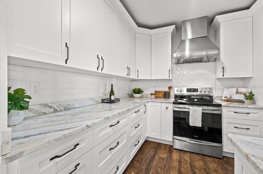 3209 Charlie Taylor Rd, Plant City FL  33565-2515 exterior