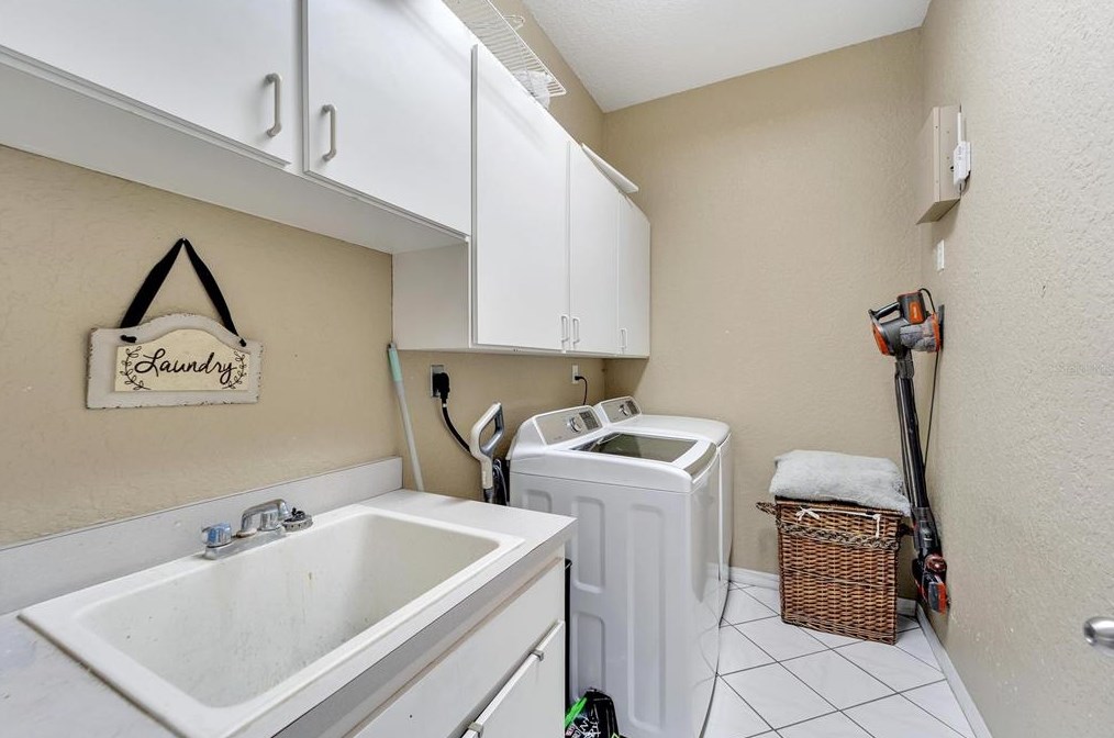 2706 Barret Ave, Plant City FL  33566-9550 exterior