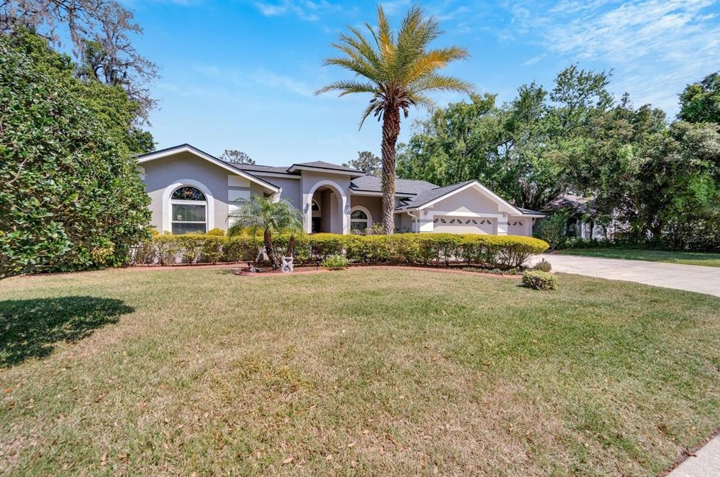 2706 Barret Ave, Plant City FL  33566-9550 exterior