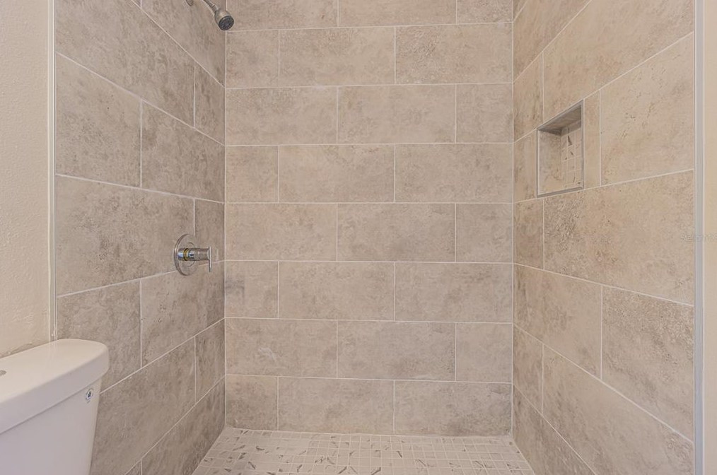 608 47th St, Bradenton FL  34208-5858 exterior