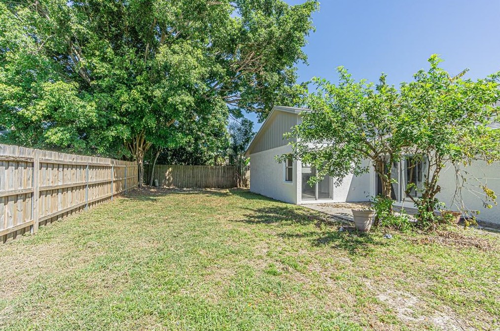 608 47th St, Bradenton FL  34208-5858 exterior