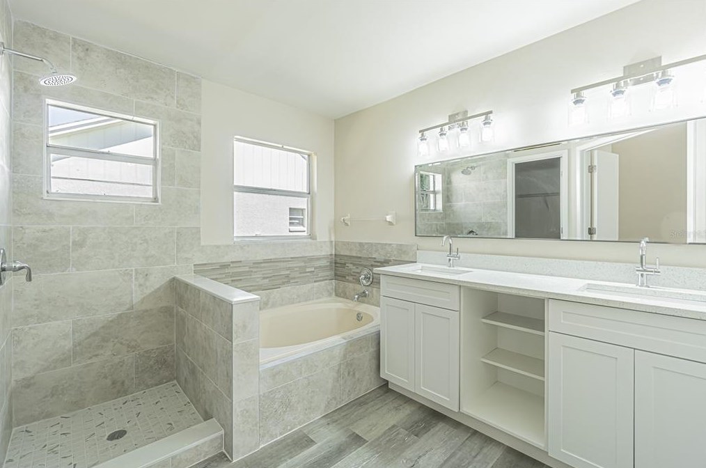 608 47th St, Bradenton FL  34208-5858 exterior