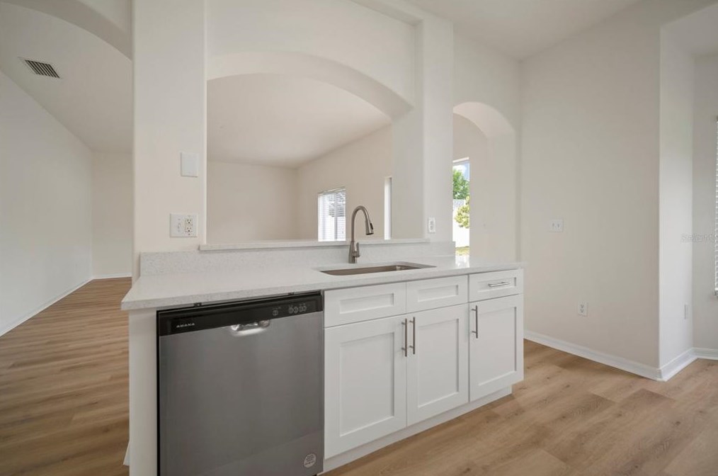 13004 Montrose Grove Ct, Riverview FL 33579-4090 exterior