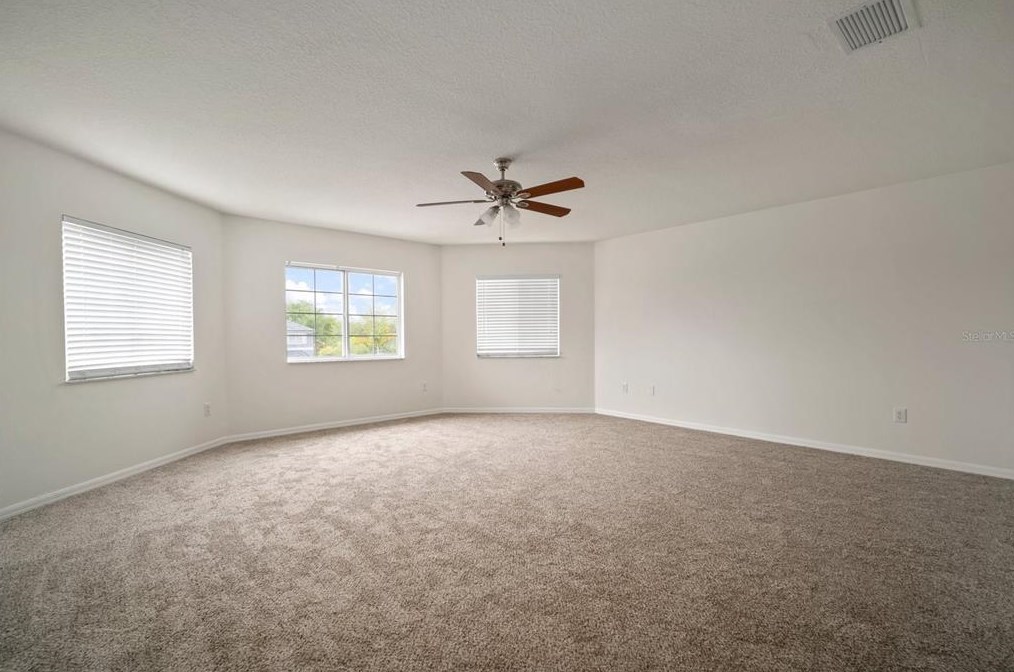 13004 Montrose Grove Ct, Riverview FL 33579-4090 exterior