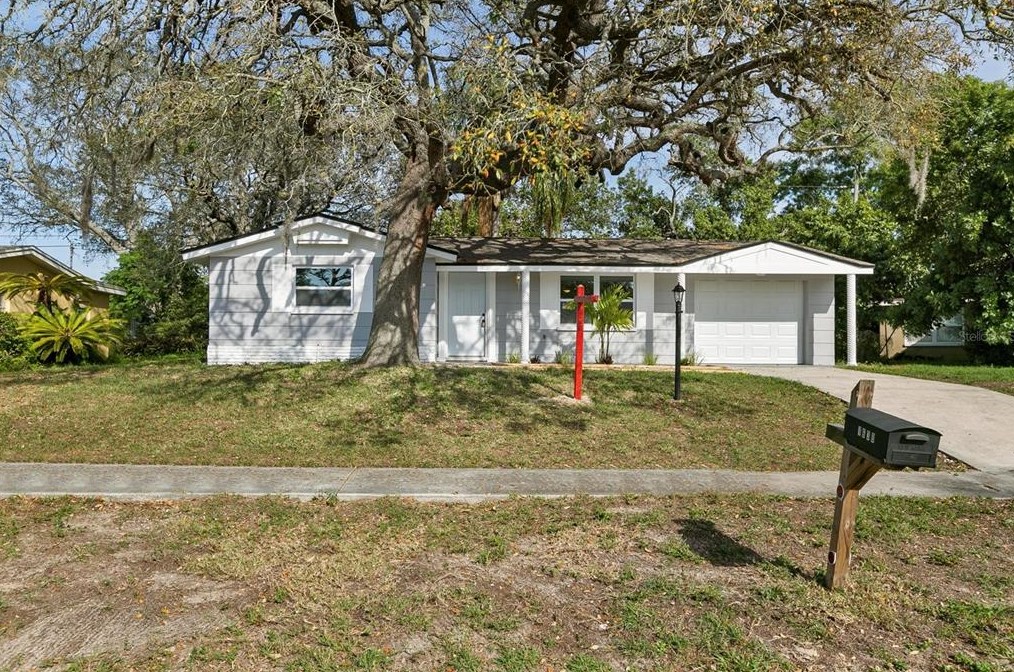 1630 Colmar Dr, Tarpon Springs FL  34690-6102 exterior