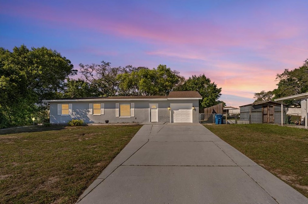 7231 Fair Oaks St, Brooksville FL  34606-5849 exterior