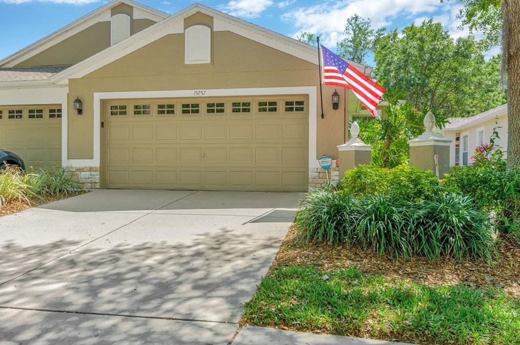15757 Phoebepark Ave, Lithia FL  33547-1791 exterior
