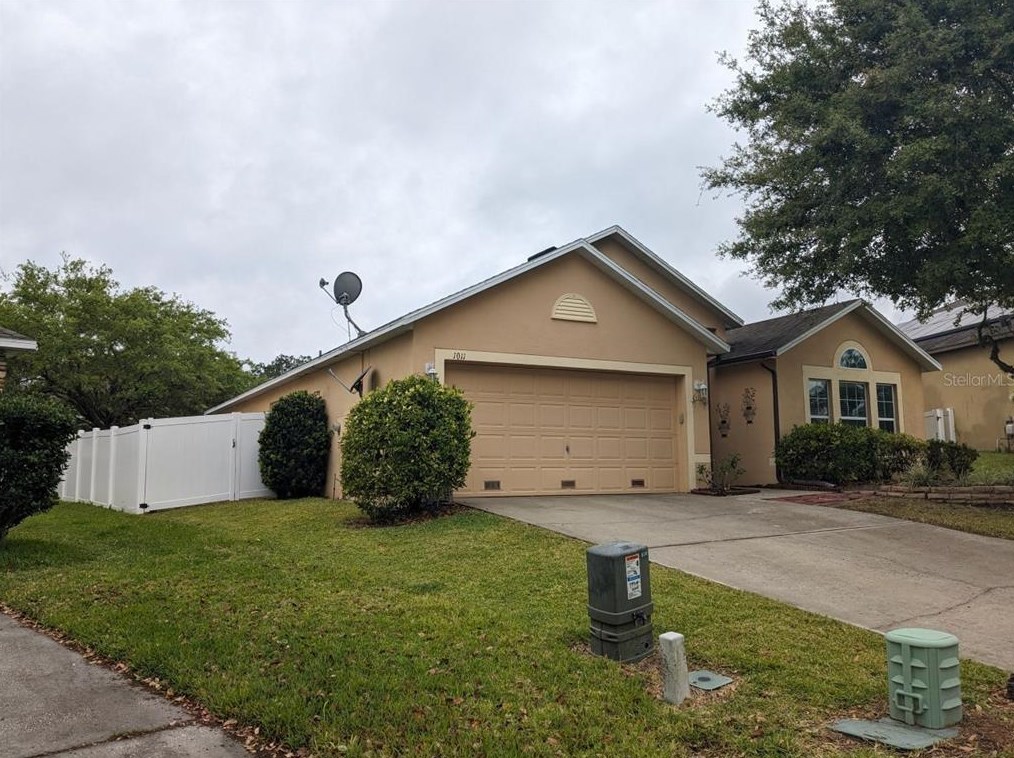 1011 Susan Dr, Lake Wales FL  33853-2757 exterior