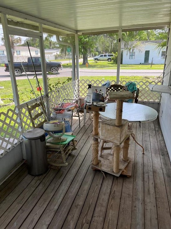 955 Southern Ave, Lakeland FL  33815-3945 exterior