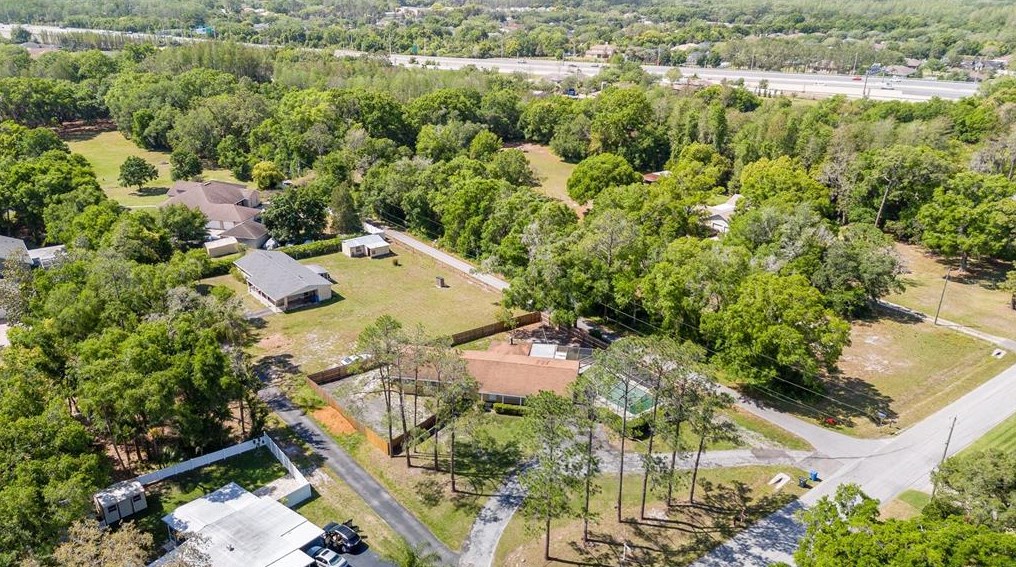 5476 Lk Le Clare Rd, Lutz FL  33558-8013 exterior