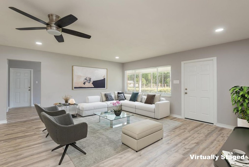 5476 Lk Le Clare Rd, Lutz FL  33558-8013 exterior