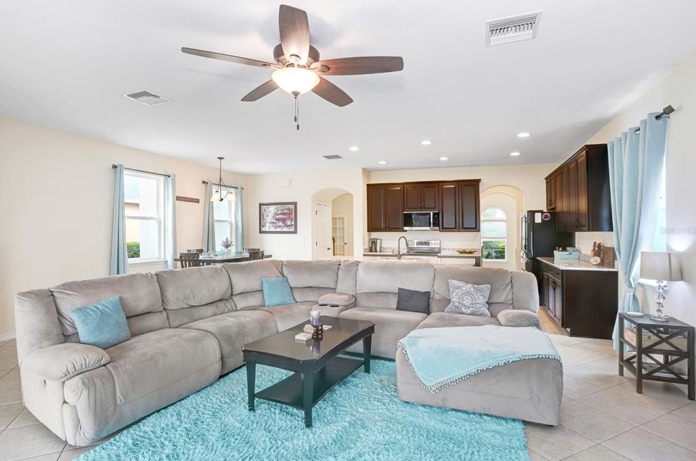 5143 Autumn Ridge Dr, Zephyrhills FL 33545-0032 exterior