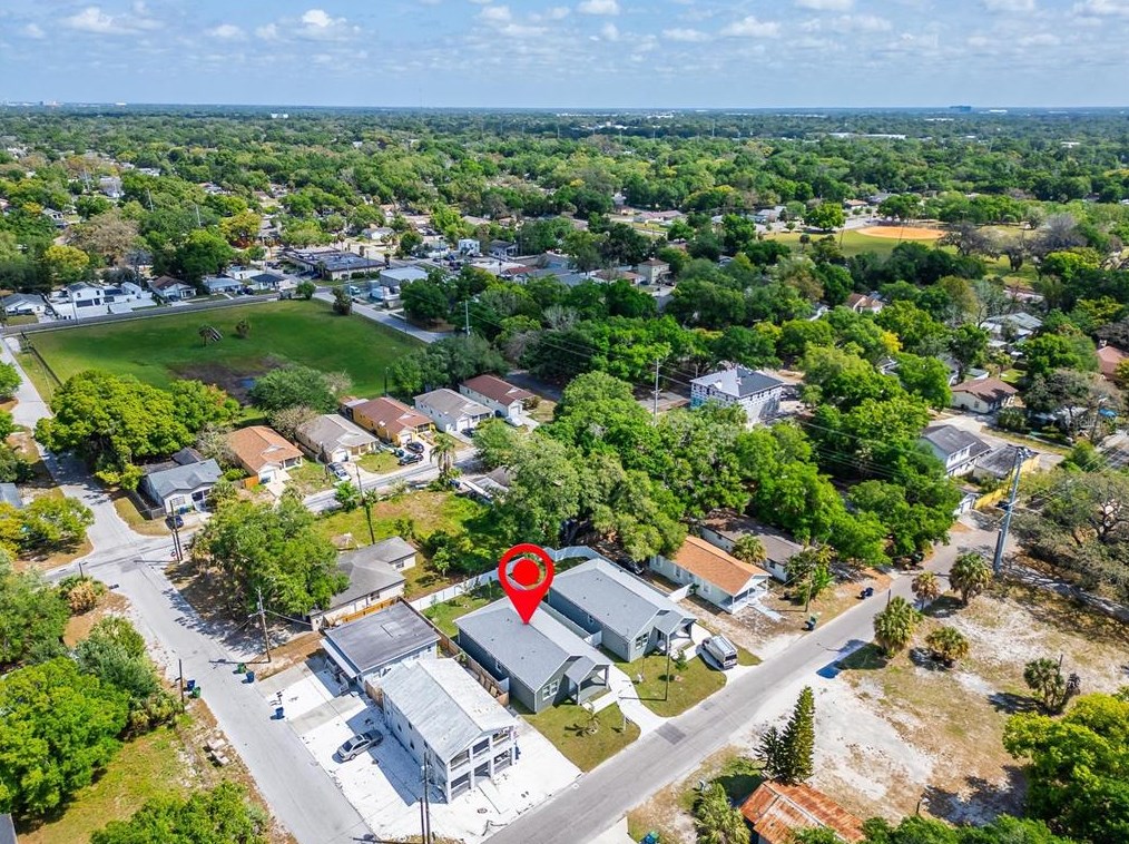 2704 18th Ave, Tampa FL 33619-2421 exterior